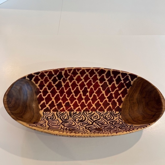 Large African Wooden Oval Bowl - Picture 2 of 8